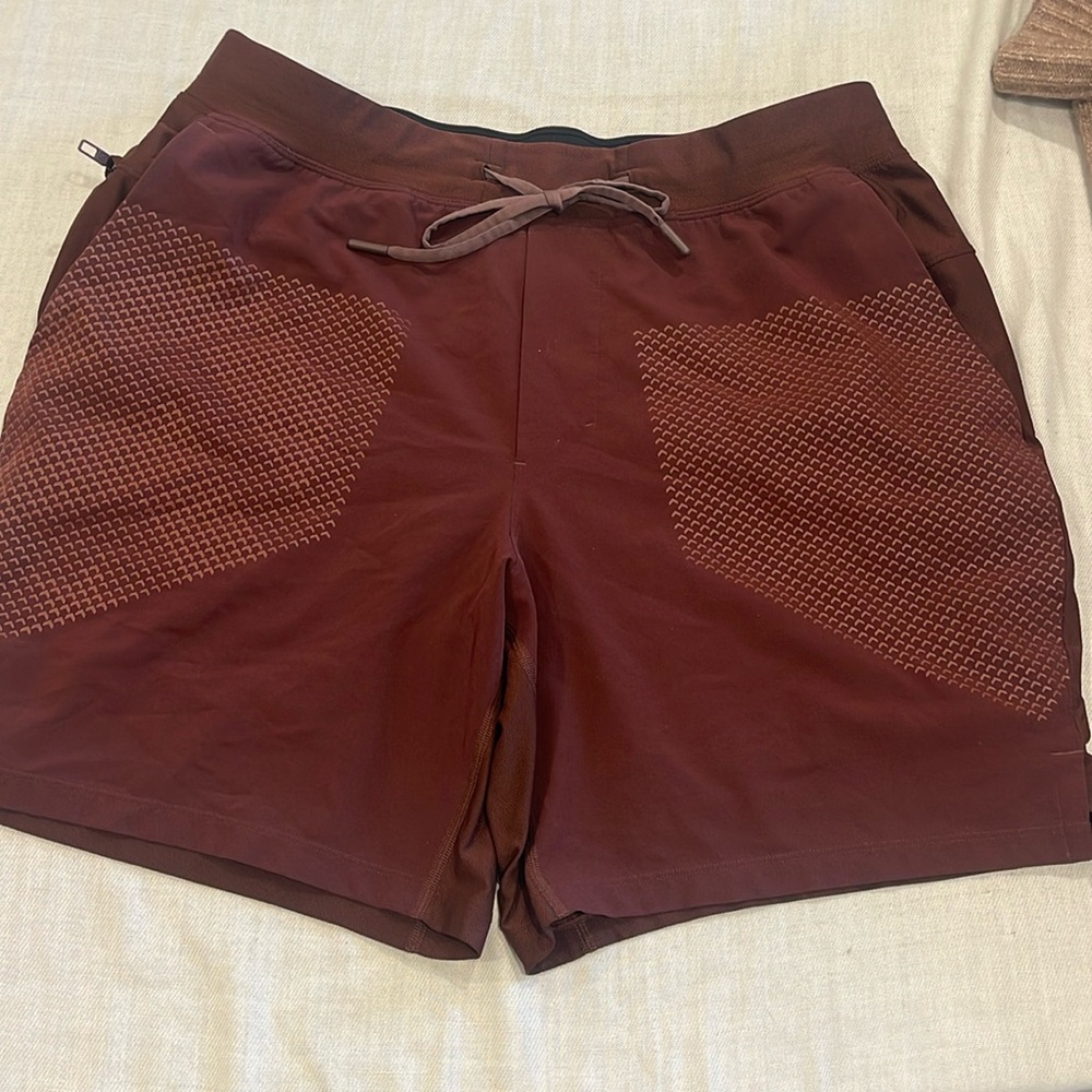 B2013 Lululemon and Barry's Bootcamp Collaboration for Your Workouts SZ 32